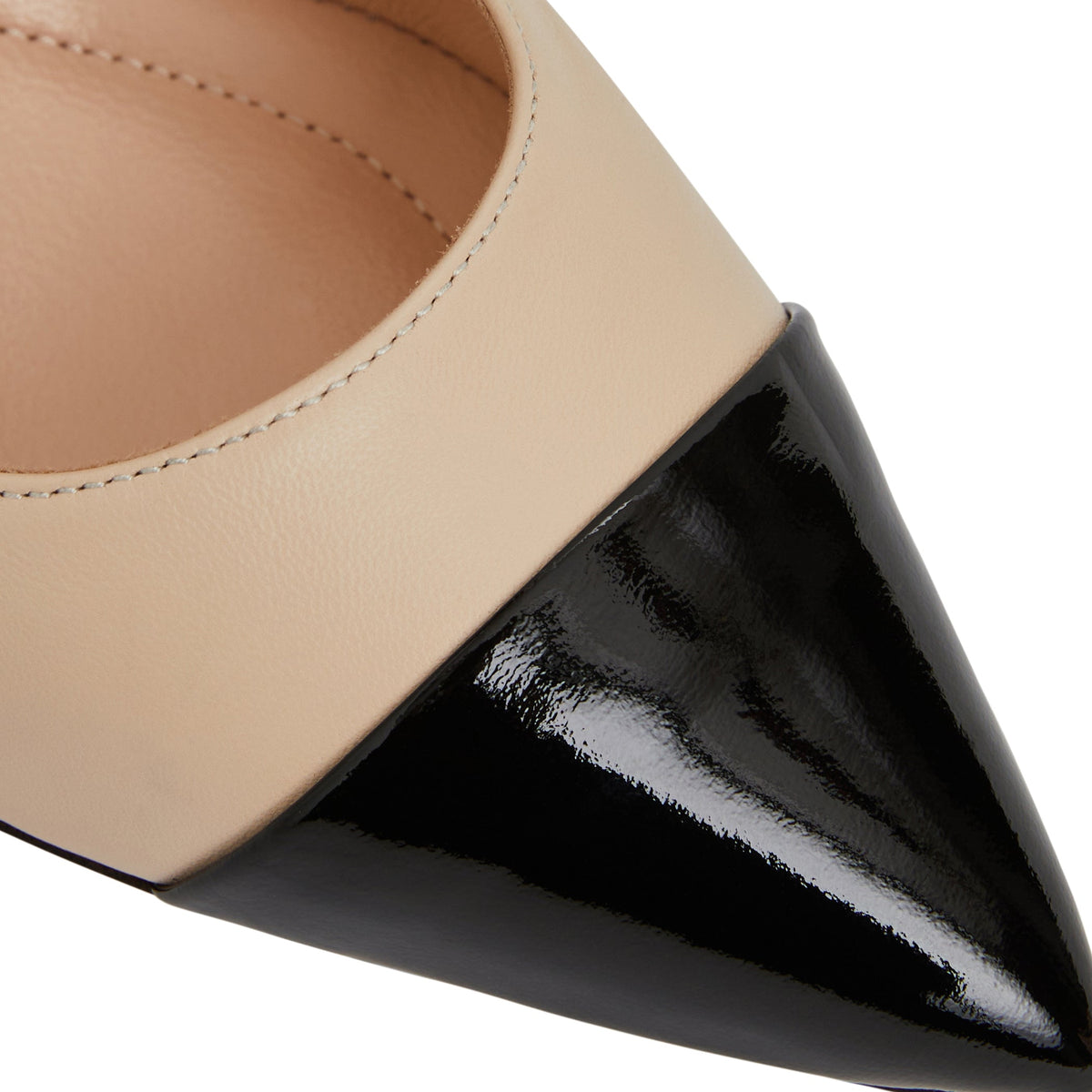 Bruno Magli Women Tara Pump Cream/Black  (not available)